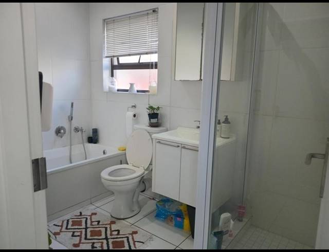 1 BEDROOM APARTMENT FOR SALE IN FOURWAYS